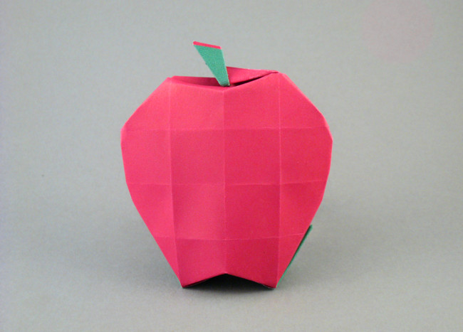 Origami Apple by Seo Won Seon (Redpaper) folded by Gilad Aharoni