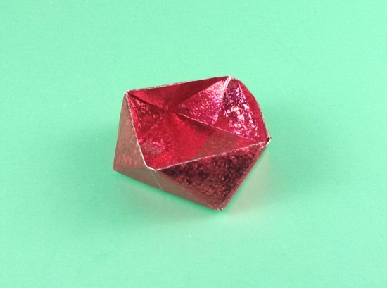 Origami Square bowl - Japanese corners by Traditional. Folded by Gilad Aharoni on giladorigami.com