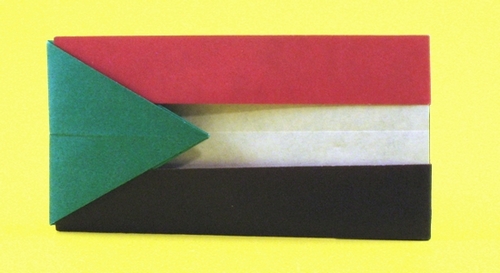 Origami Flag of Sudan by Gilad Aharoni. Folded from 2 squares of duo origami paper by Gilad Aharoni on giladorigami.com