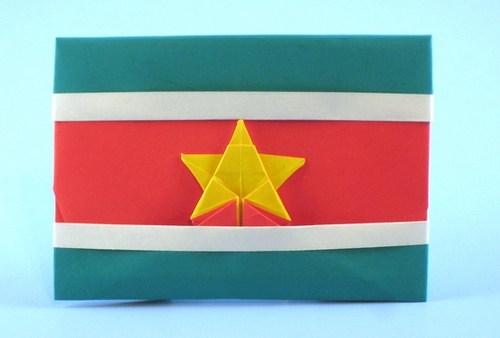 Origami Flag of Suriname by Gilad Aharoni. Folded from 2 squares of duo origami paper by Gilad Aharoni on giladorigami.com