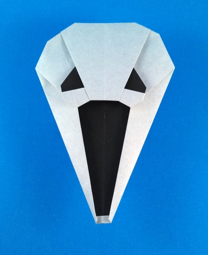 Origami Scream! - Fright mask by Wayne Brown and Nick Robinson. Folded from a square of origami paper by Gilad Aharoni on giladorigami.com