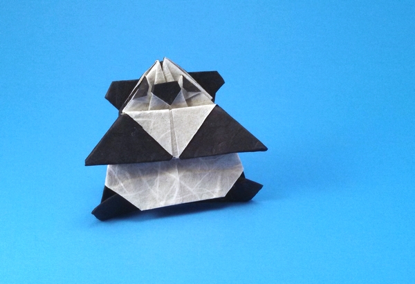 Origami Alex's Panda by Sok Song. Folded from a square of double sided Unryu by Gilad Aharoni on giladorigami.com