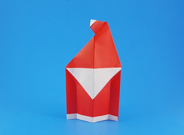 Origami Santa Claus by Francesco Miglionico. Folded from a square of origami paper by Gilad Aharoni on giladorigami.com