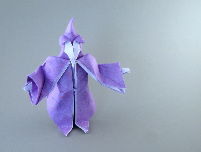 Origami Wizard's apprentice by Miyajima Noboru. Folded from a square of double-sided mulberry paper by Gilad Aharoni on giladorigami.com