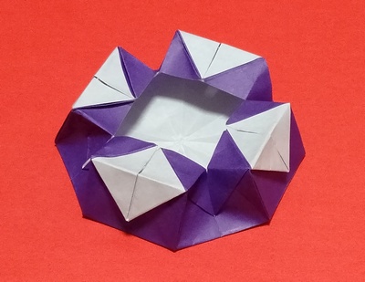 Origami Harlequin dish by Thelma Randlett on giladorigami.com