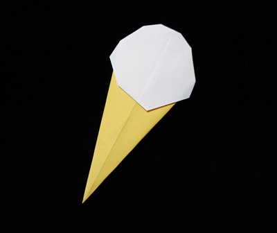 Origami Ice cream cone by Milada Bla