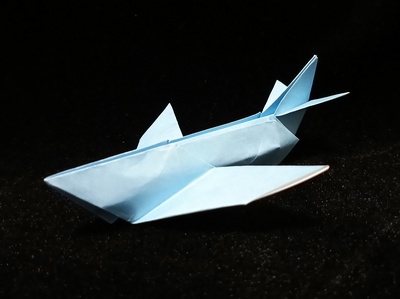 Origami Jet by Yoshihide Momotani on giladorigami.com