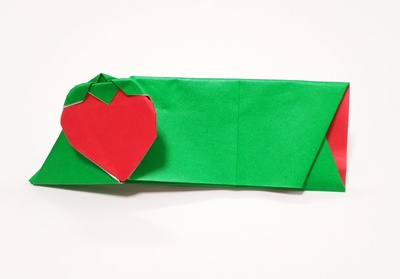 Origami Strawberry chopstick envelope by Inayoshi Hidehisa on giladorigami.com