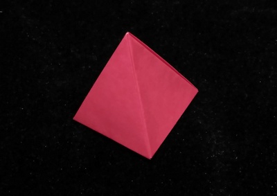 Origami Tetrahedron dice blowing game by Takekawa Seiryo on giladorigami.com