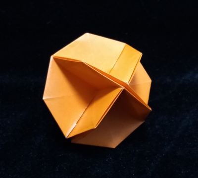 Origami XYZ octagons by Jun Maekawa on giladorigami.com