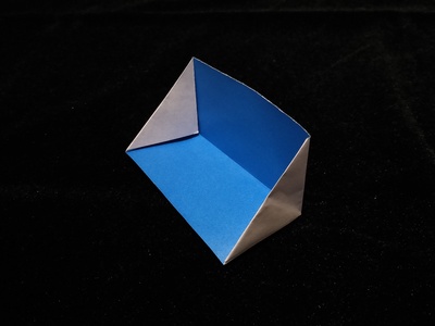 Origami Bookshelf by Yoshihide Momotani on giladorigami.com