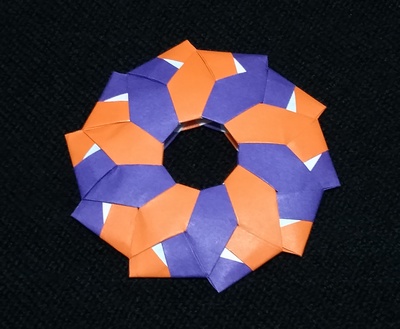 Origami Celtic motif by David Petty on giladorigami.com