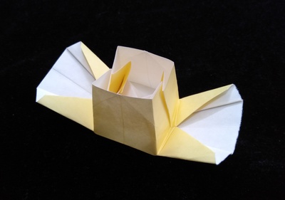Origami Flapping bird by Tsuzikawa Aki on giladorigami.com