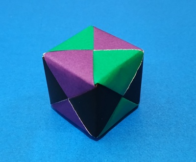 Origami Harlequin cube by Mitsunobu Sonobe on giladorigami.com