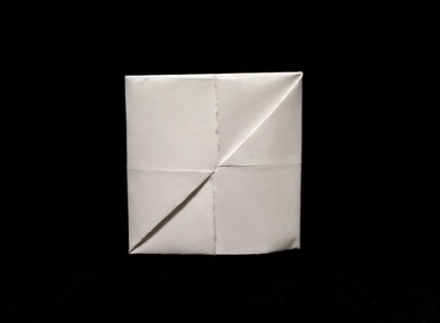 Origami Letter holder 3 by Tomoko Fuse on giladorigami.com