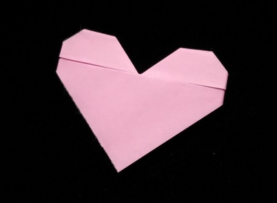 Origami Heart with pocket by Michelle Tait on giladorigami.com