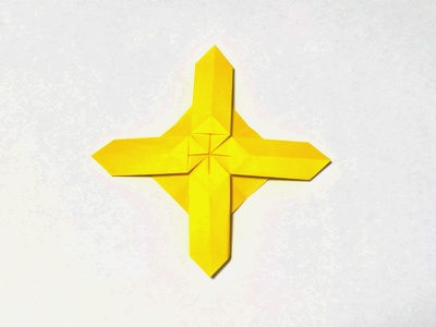 Origami Decoration by Takimoto Tsuneo on giladorigami.com
