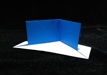 Origami Screen display by Shirai Kazuko on giladorigami.com