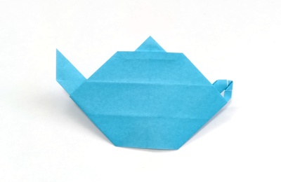 Origami Teapot by Aoyagi Shoko on giladorigami.com