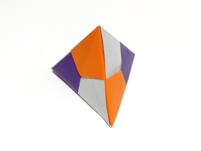 Origami Tetrahedron by Lewis Simon on giladorigami.com