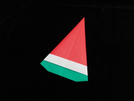 Origami Watermelon slice by Kuwabara Sayoko on giladorigami.com
